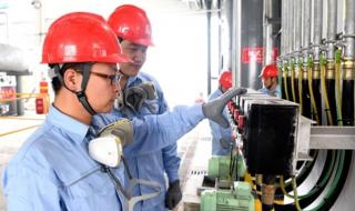 濮阳市油田一高 濮阳市油田一高