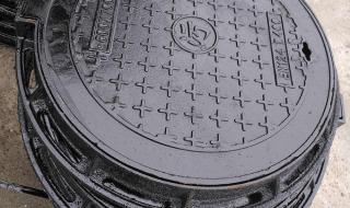 球墨铸铁圆井盖生产厂 球墨铸铁圆井盖生产厂